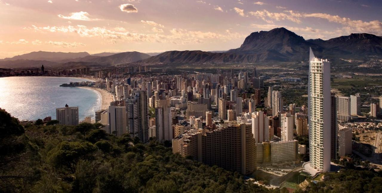 Skyline 9 Apartamento De 2 Dormitorios Soleado Con Terraza Privada ベニドルム エクステリア 写真